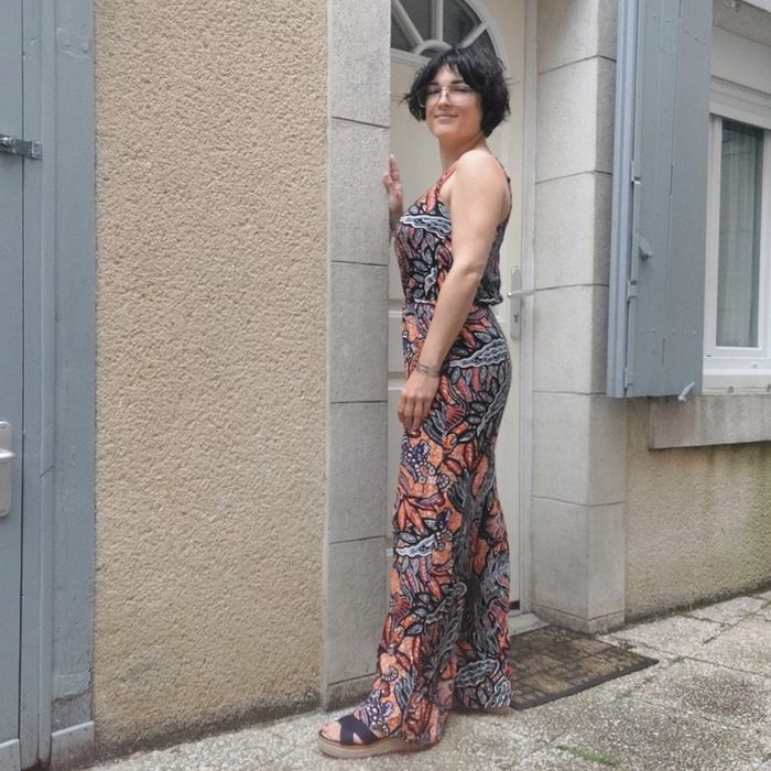Superbe combinaison pantalon taille S - photo numéro 3