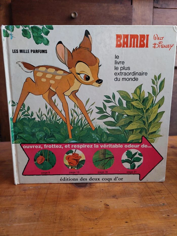 Livre Les mille parfums Bambi Walt Disney