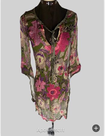 Robe fleurie transparente