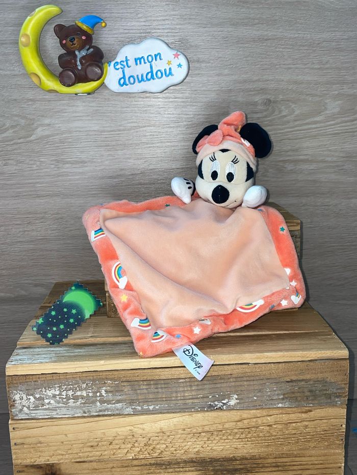 DY120 doudou Minnie Disney