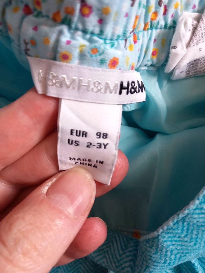 Jupe taille 98cm 2/3ans h&m - photo numéro 2