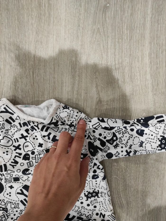 Pyjama léger deux pièces 9 mois - photo numéro 4