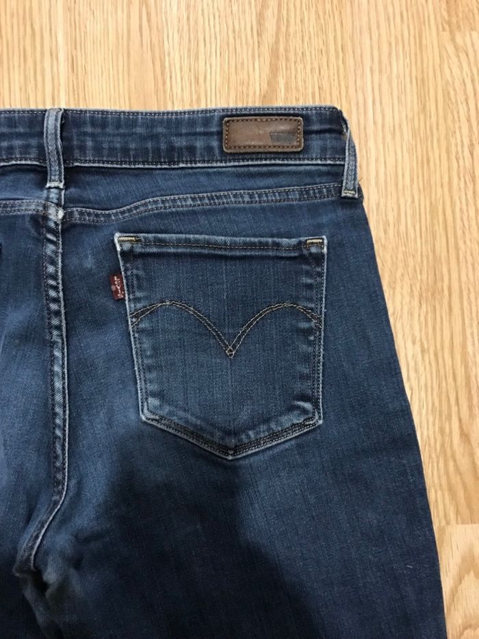 Jean Levis W29 demi curve skinny taille 39 - photo numéro 3
