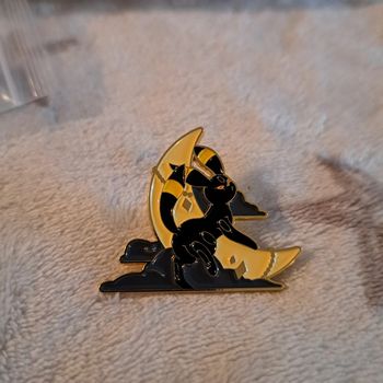 Pins pokemon noctali neuf