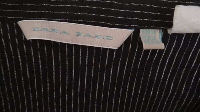 Zara Basics - Chemisier noir à rayures blanches - manches 3/4 - photo numéro 3