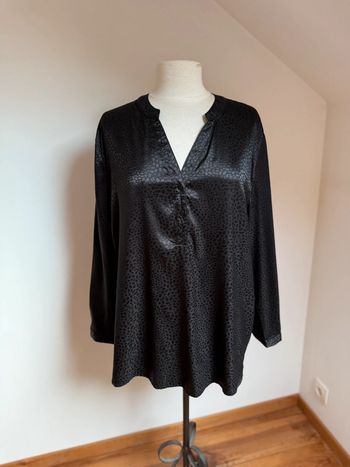 Superbe blouse fluide satinée neuve Christy 🌸 46