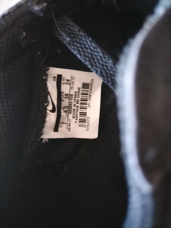 Baskets Nike taille 38 - photo numéro 5