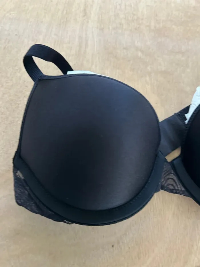 Soutien-gorge - photo numéro 2