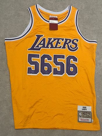 Maillot luffy x Lakers NBA taille L
