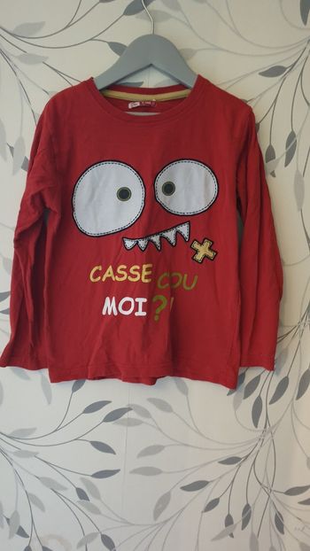 Tee-shirt manche longue rouge taille 6ans  marque du pareil au même très bonne état