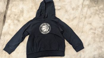 Sweat à capuche Gémo taille 4 ans