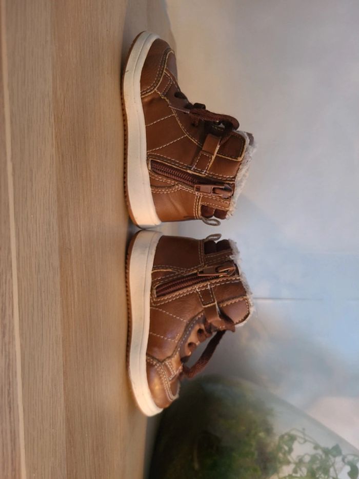 Chaussures taille 22 - photo numéro 3