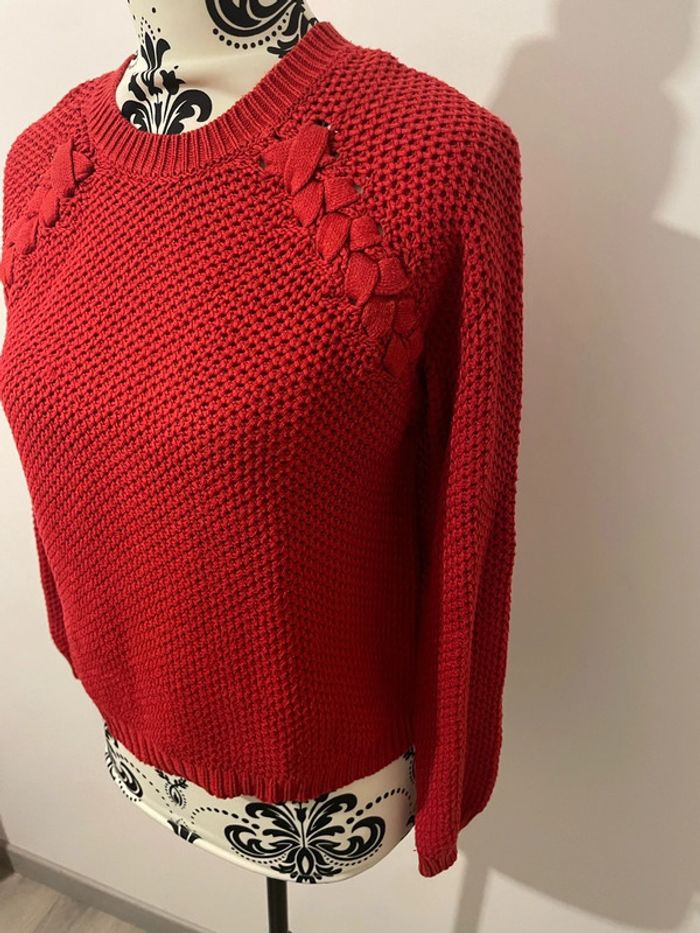 Pull rouge à manches longue grosse maille tressé au col Jennyfer taille M - photo numéro 3