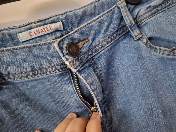 Jupe en jean raille 40 en très bon état - photo numéro 5