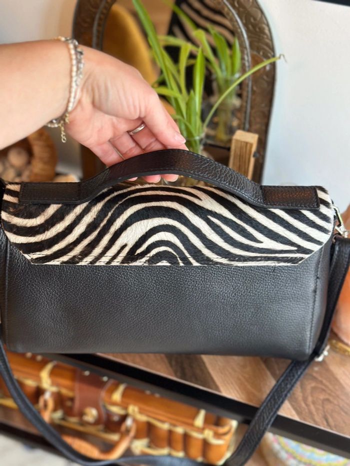 Sac en cuir à bandoulière zèbre – fabrication italienne - photo numéro 7