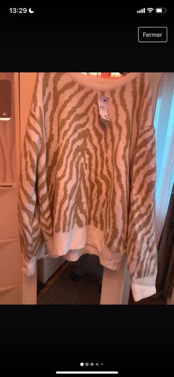 Très jolie pull tendance neuf hiver