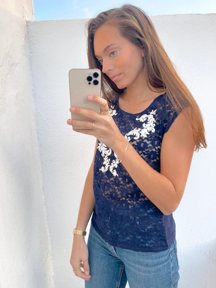 Tee shirt bleu marine et blanc à broderie Naf Naf neuf avec étiquette - photo numéro 3