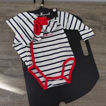 Little Marcel - ensemble Body bonnet et chaussons 1 mois