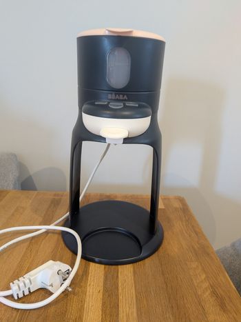 Béaba bib'expresso préparateur de biberons en très bon état fonctionne parfaitement bien 