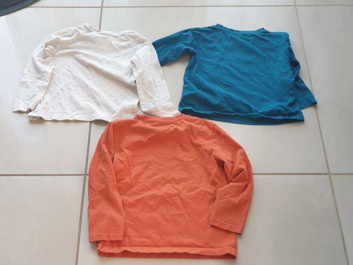 3 t-shirts manche longue 5 ans n°3 - photo numéro 5