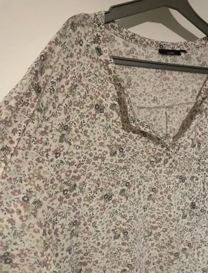 Tunique fleurie KIABI – Taille 46/48 - photo numéro 3