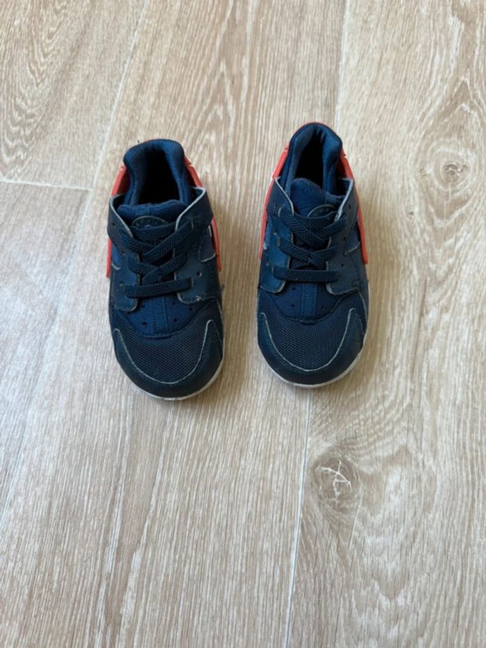 👟 Huarache bleu et rouge taille 23,5