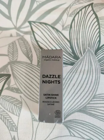 Madara rouge à lèvres satiné flattery 501 3,8g Valeur 26€  exp 09/26