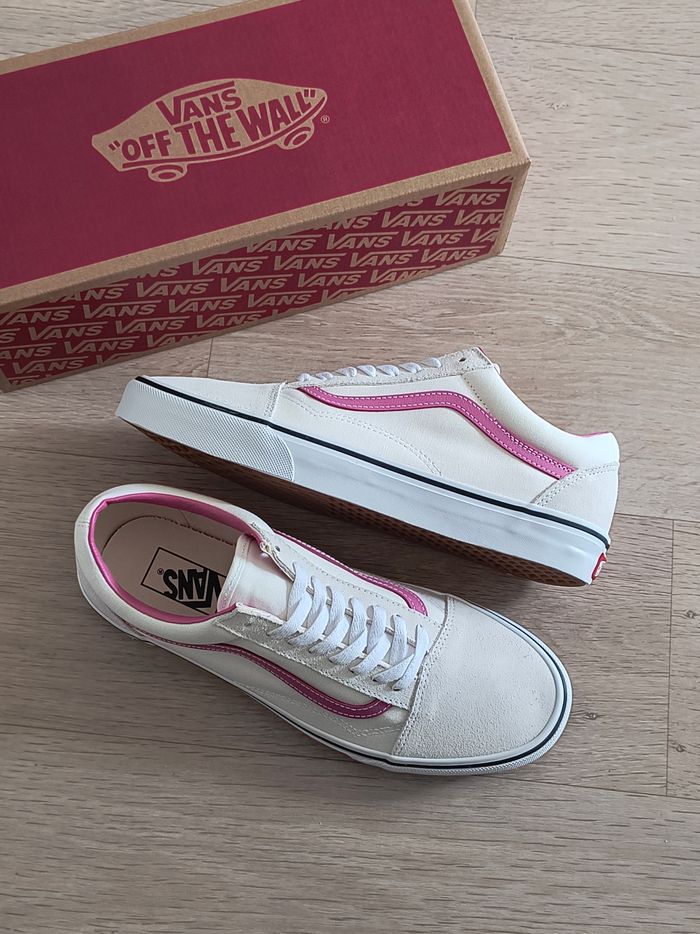 Baskets chaussures vans old skool taille 44 neuves - photo numéro 3
