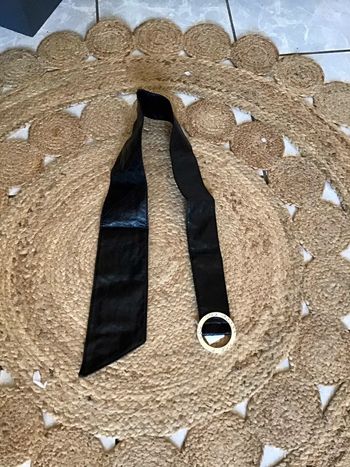 Ceinture noir en synthétique taille unique soit de 65 à 100