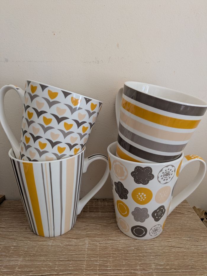 Tasses Barbier jaune et grise