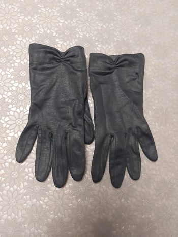 Gant noir effet satiné