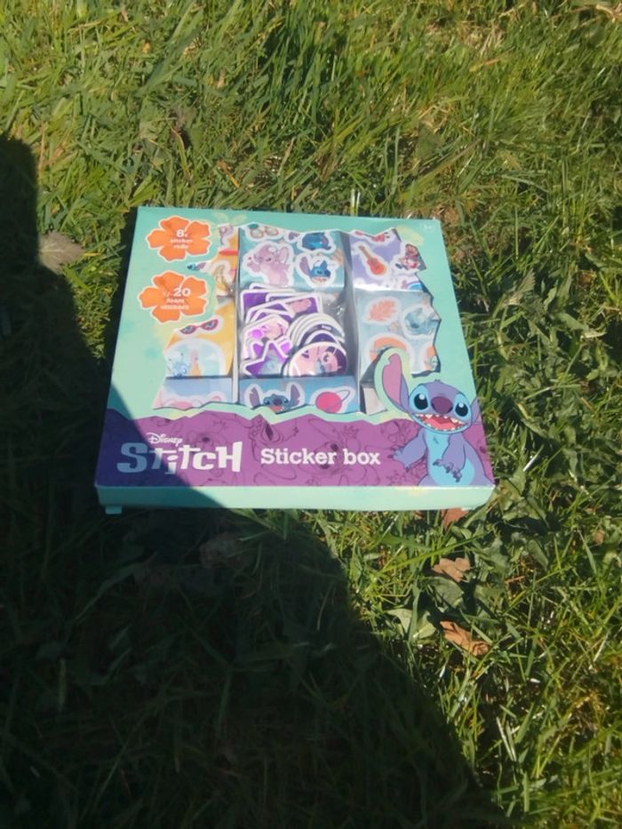 Boîte autocollant Disney Stitch
