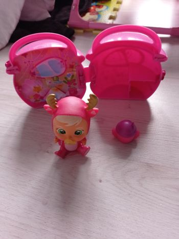 Maison et poupée cry baby