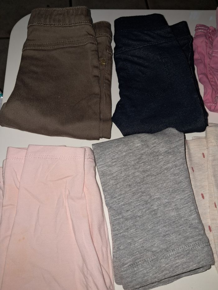 Lot de pantalon bébé 6 mois - photo numéro 2