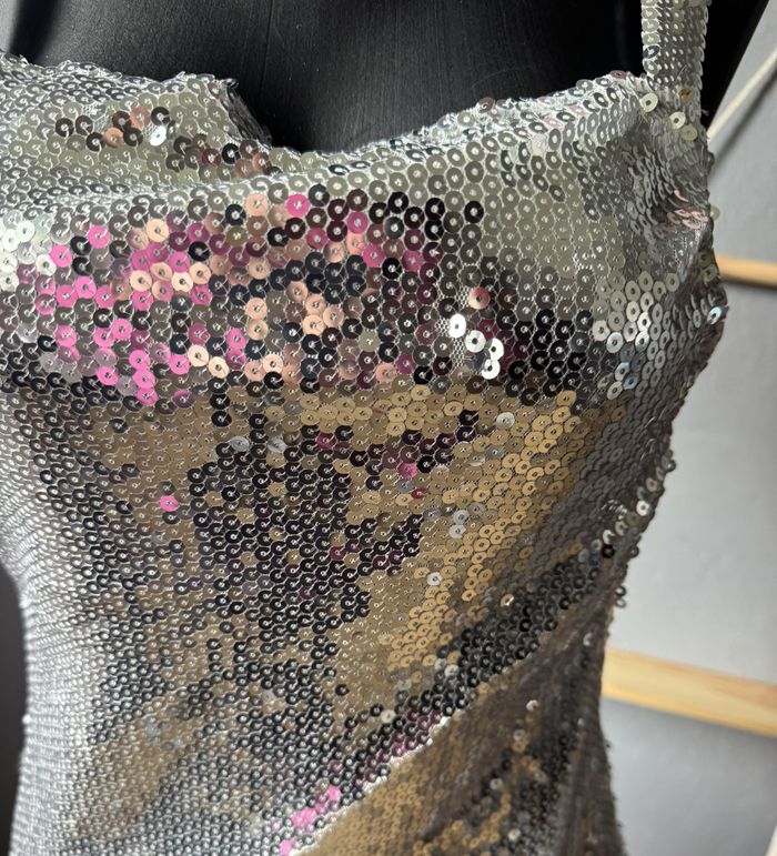 Robe Fête – S – Argenté – Sequins - photo numéro 2