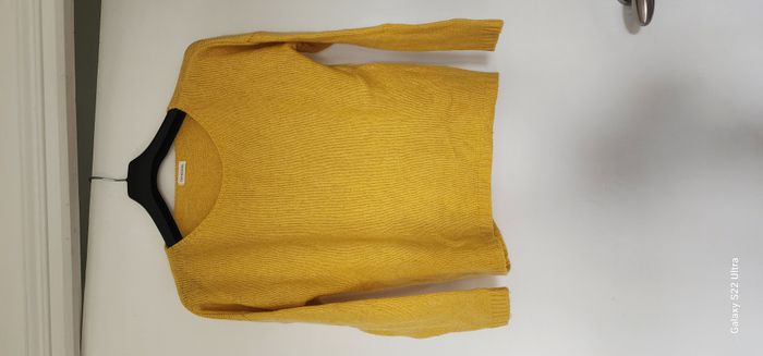 Pull jaune