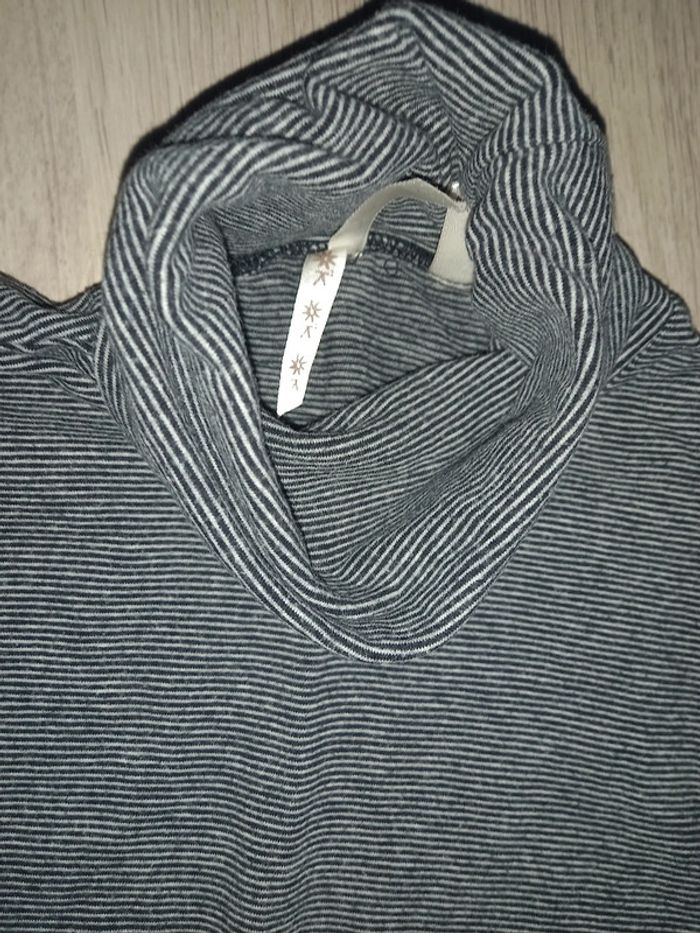 Lot de 2 vêtements. Fille 10 ans - photo numéro 5