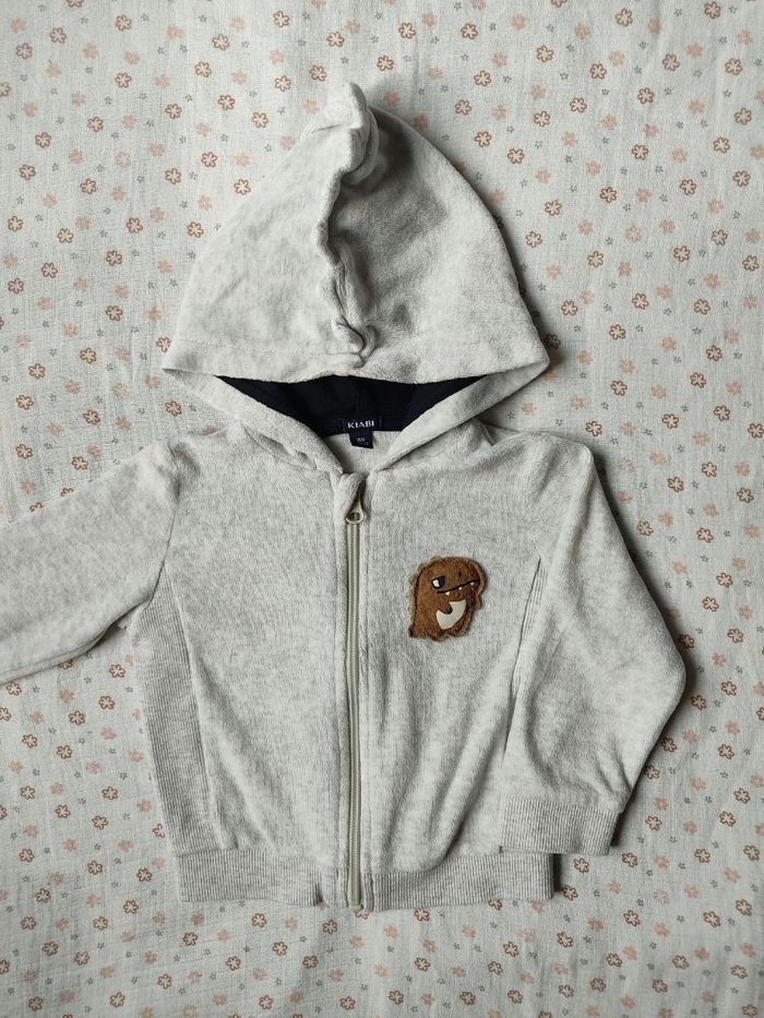 Gilet à capuche velours gris chiné Kiabi - Taille 18 mois - Très bon état