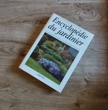 🪄 Livre L'encyclopédie du jardinier #emyfleury_livres