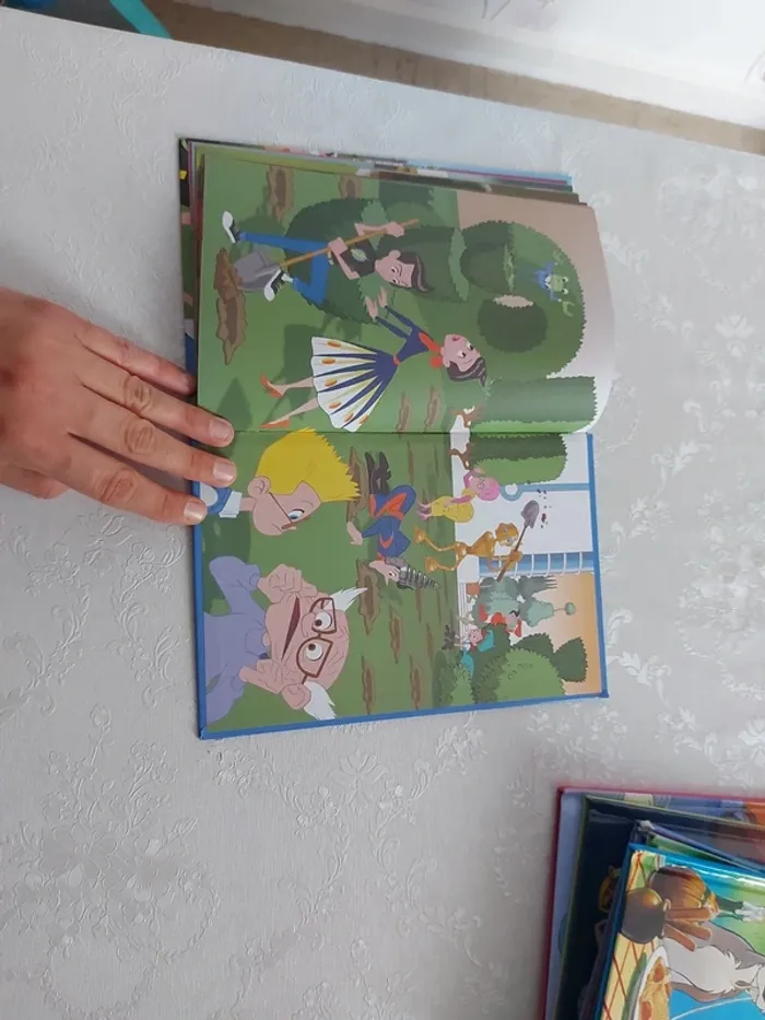 Livre Disney Bienvenue chez les Robinson - photo numéro 4