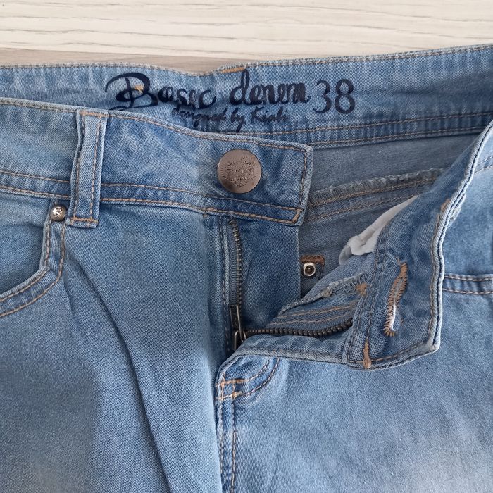 Jean slim femme bleu ciel Kiabi taille 38 - photo numéro 3