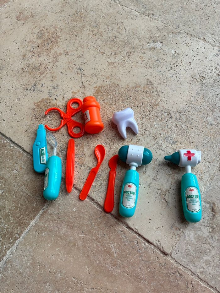 Valise dentiste - photo numéro 6