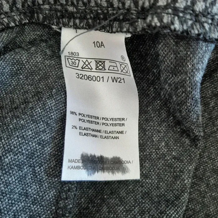 Jupe short portefeuille anthracite 10 ans neuve - photo numéro 3