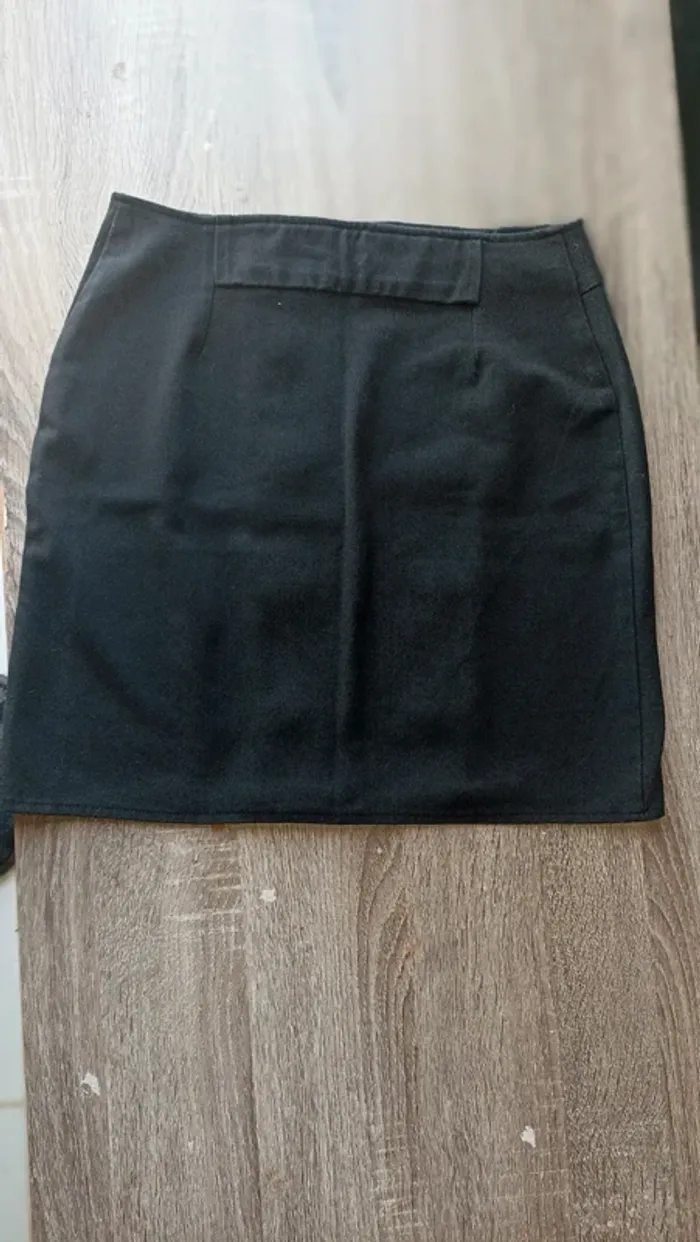 Mini jupe femme taille 38 - photo numéro 2