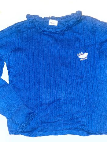 pull fille tape à l'œil