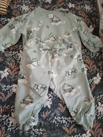 Ensemble pull et pantalon turquoise hiver H&M 86cm