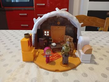 Masha et michka : maison de l'ours