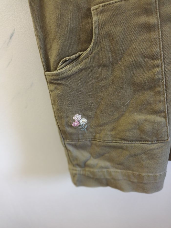 Salopette kaki en jean. Taille 5 ans - photo numéro 2