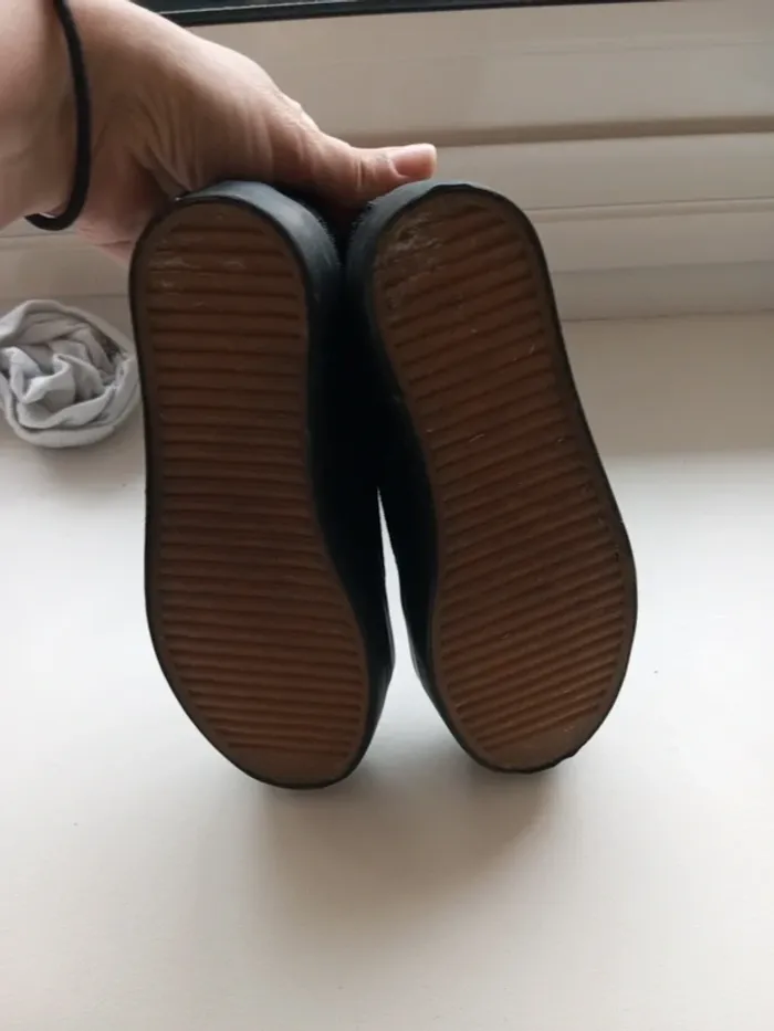 Chaussures 28 - photo numéro 5