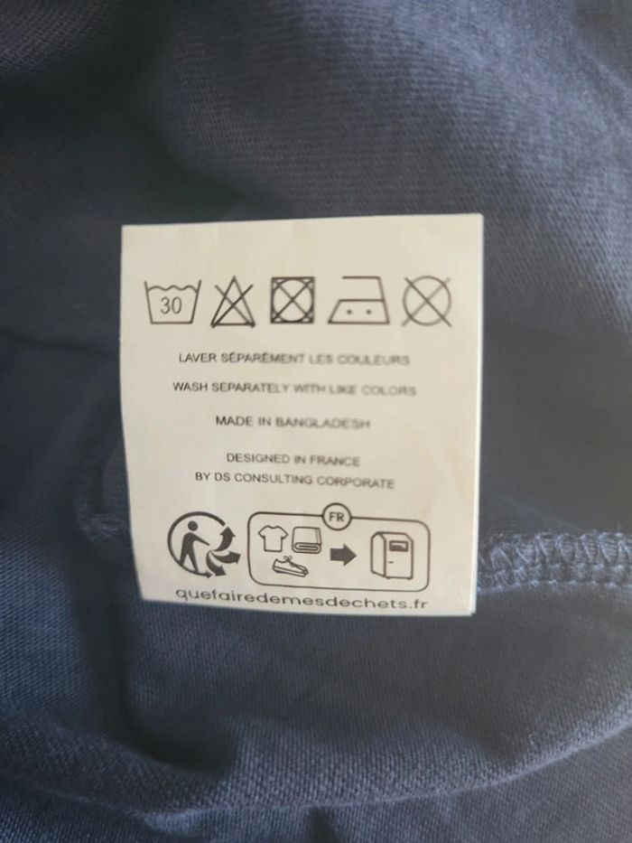 T shirt marine col V neuf taille S Christian Lacroix CXL - photo numéro 7